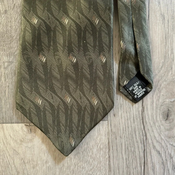 Etienne Aigner 100% silk vintage tie - Picture 1 of 5